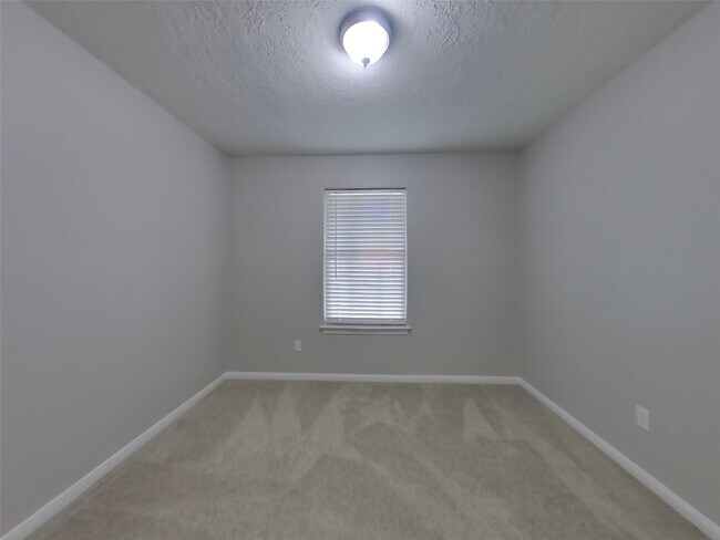 Building Photo - 224 Kellyn Ct