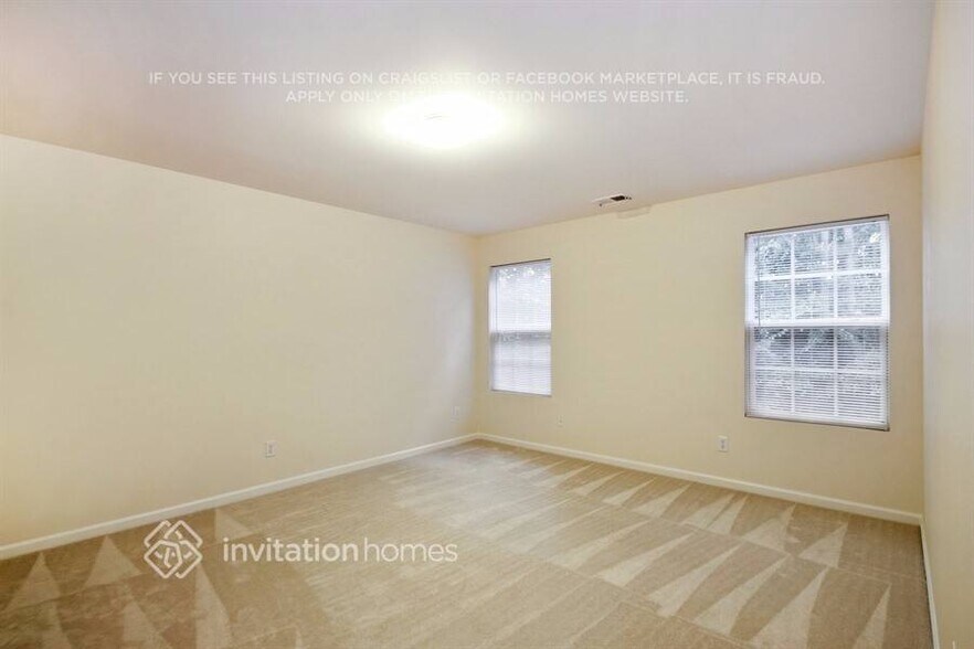 Building Photo - 175 River Hills Dr