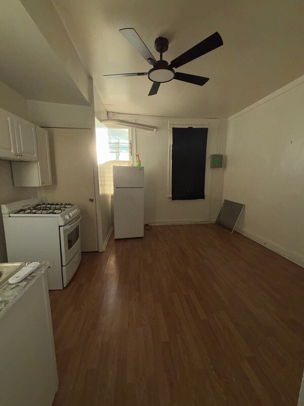 Building Photo - 292X Parkwood Ave