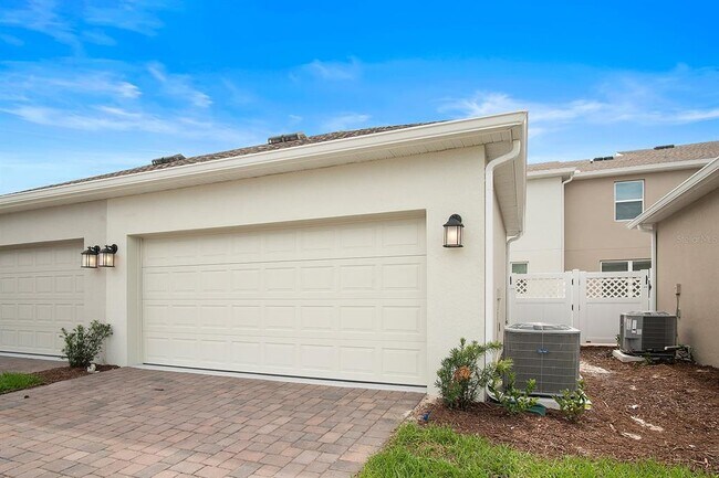 Building Photo - 5643 Quiet Palm Lp