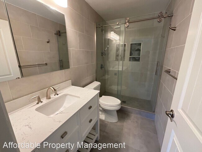 Building Photo - 4 br, 3 bath House - 2820 Donizetti Court