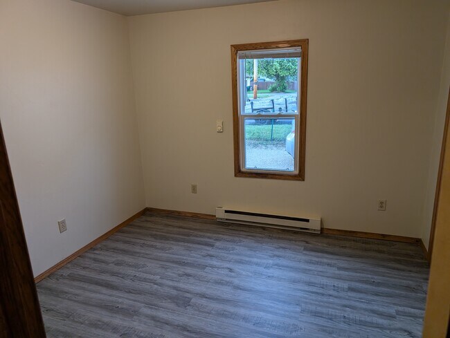 Building Photo - 1212 S Oakland Ave