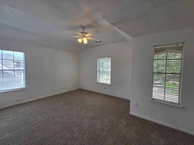 Building Photo - 21526 Oakbridge Park Ln