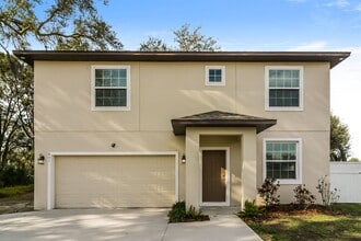 Building Photo - 451 Martigues Dr