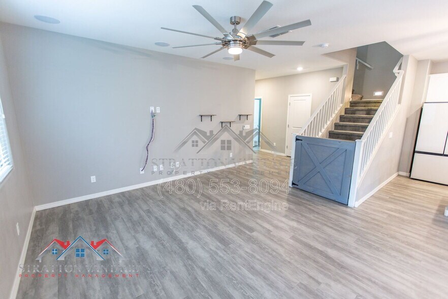 Building Photo - 11689 N 166th Dr