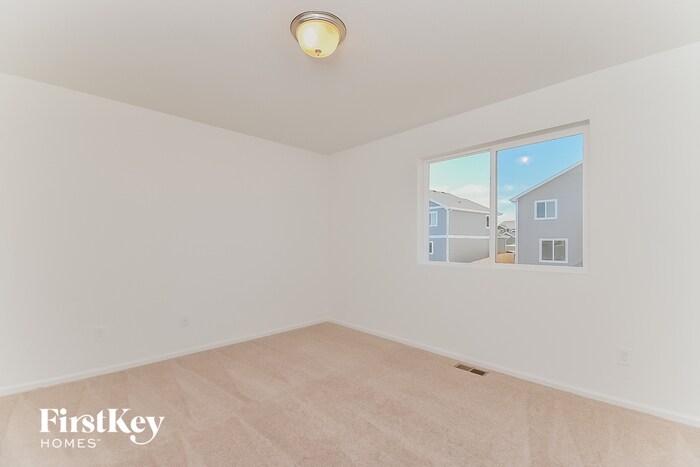 Building Photo - 10633 Luneth Dr