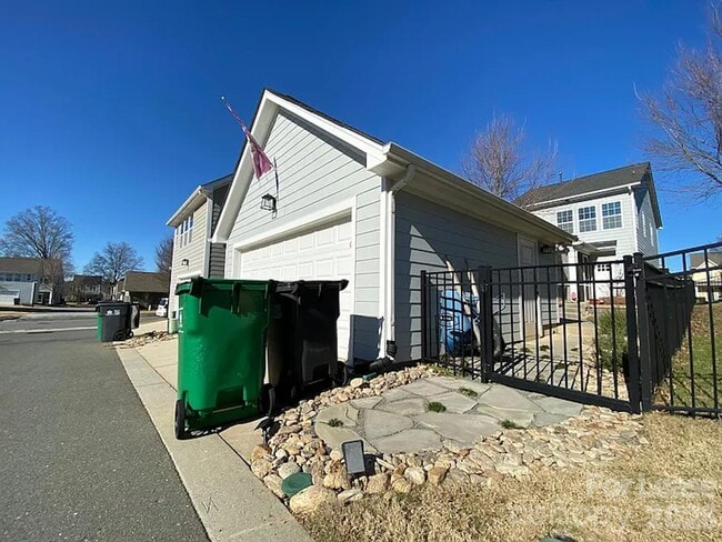 Building Photo - 2410 Woodward Ave