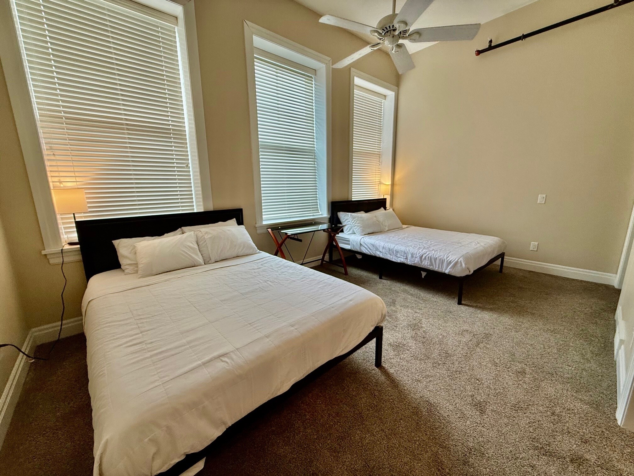 Building Photo - 317 Main St