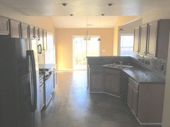Kitchen - 5736 Keowee Way