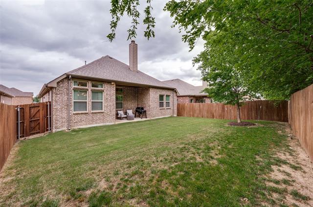 Building Photo - 1016 Lake Sierra Wy