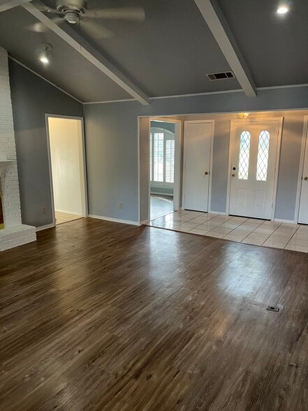 Building Photo - 2304 Canyon Valley Trl