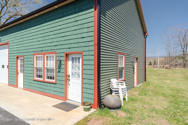 Building Photo - 52 Co Rd 65A