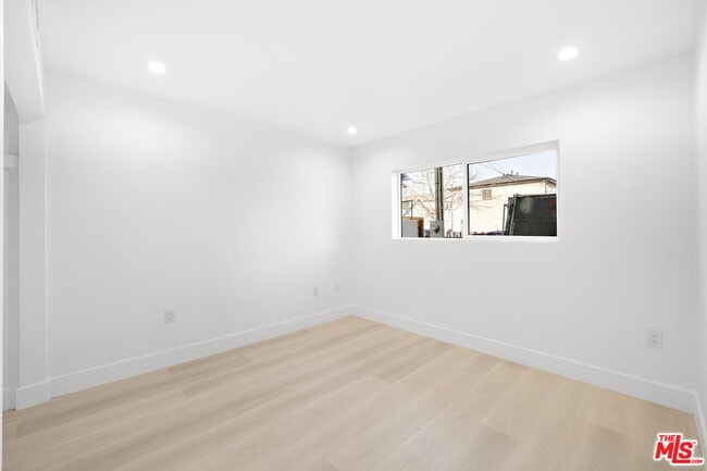 Building Photo - 5651 Case Ave