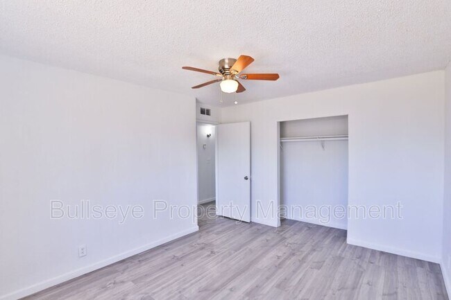 Building Photo - 1417 E Southern Ave