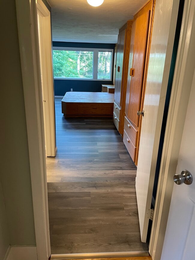 Building Photo - 2318 Storm St