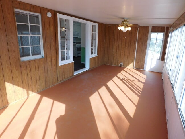 Building Photo - Farmhouse Style 2BD/1BA House For Rent   i...