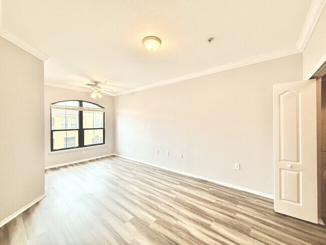 Building Photo - 2725 Via Cipriani