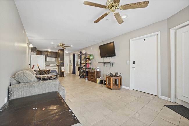 Building Photo - 1251 University Ct