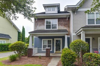 Building Photo - 2 Bedroom, 2.5 Bath in Hampton Forest- Mov...