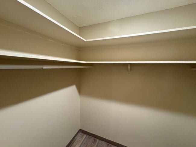 Building Photo - 1 Bed 1 Bath Remodeled! Near K-State! Available May 1!