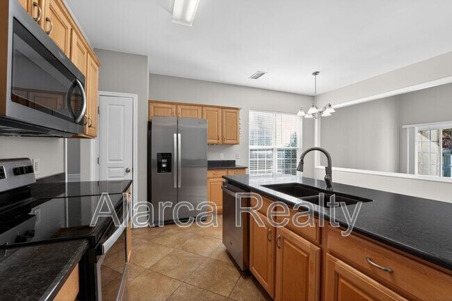 Building Photo - 10615 Poe Ct