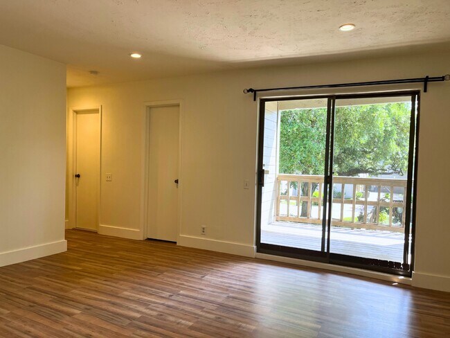Building Photo - 1611 Prairie Mark Ln