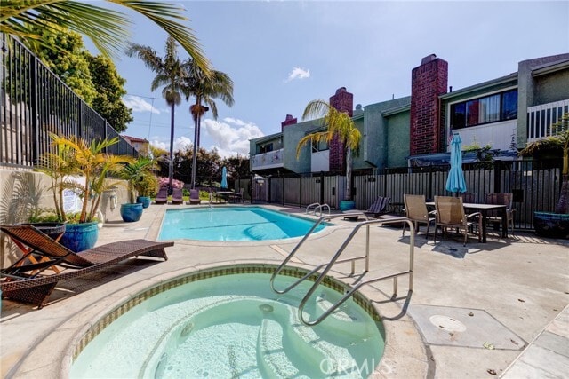 Building Photo - 1405 Goodman Ave