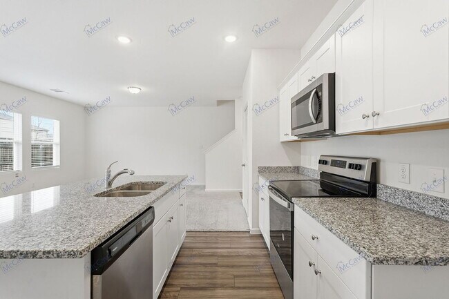 Building Photo - 1910 Washington St