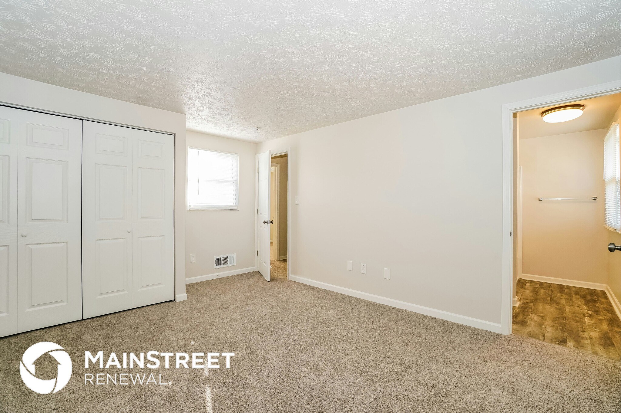 Building Photo - 4005 Vermilion Ave