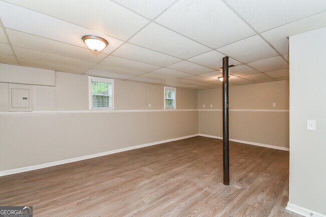 Building Photo - 780 Silverthorne Cir