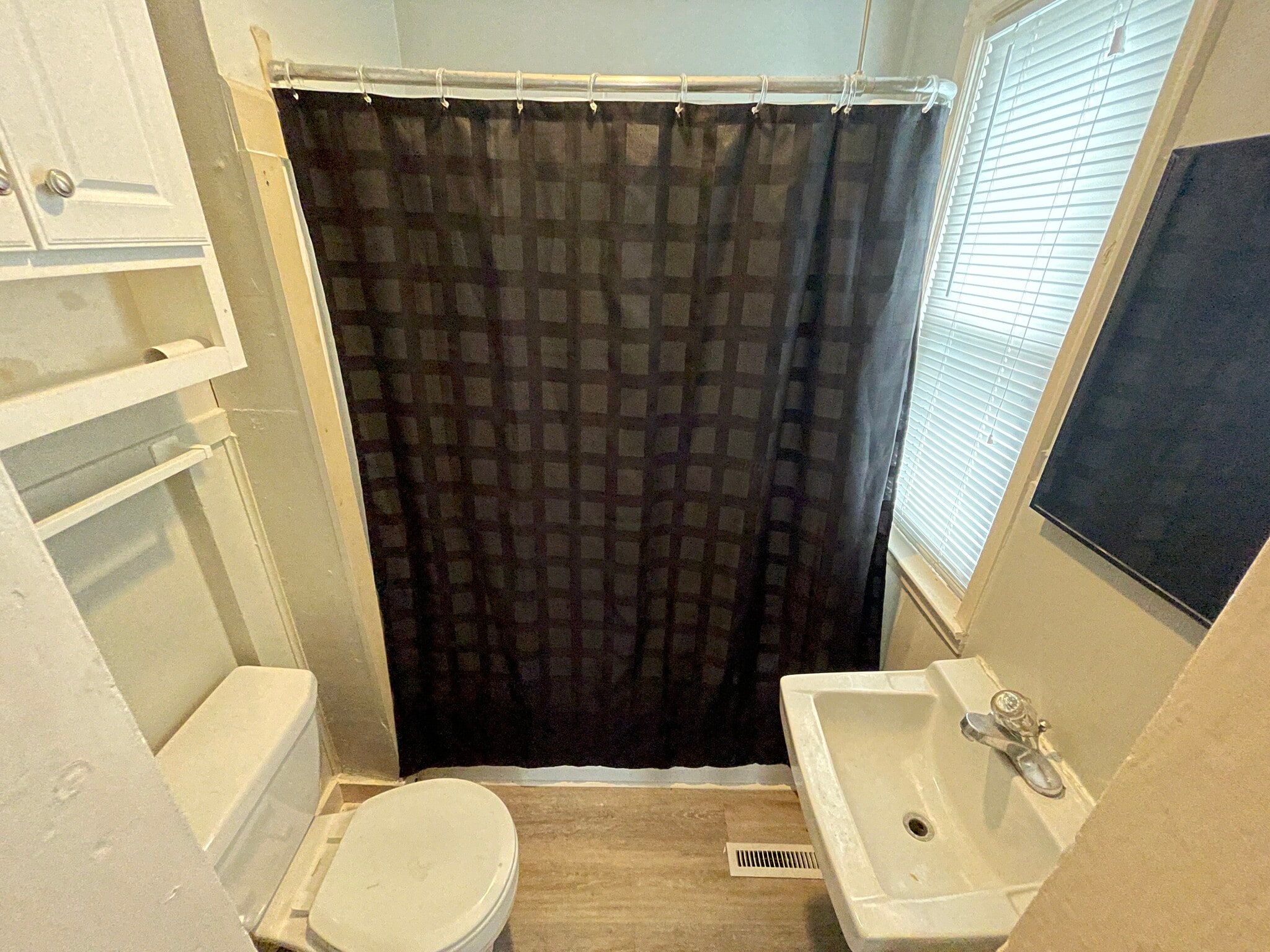 Bathroom - 631 S 16th St