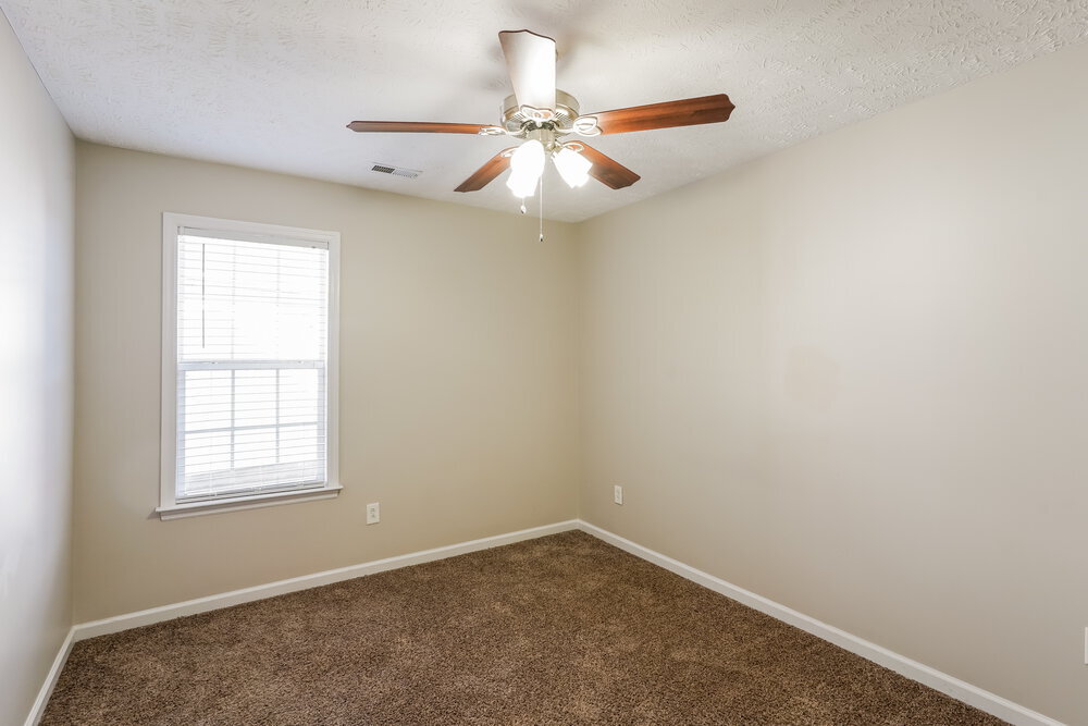 Building Photo - 1829 Lakewood Village Dr