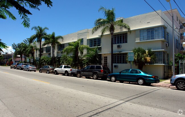 Building Photo - 531 16th St