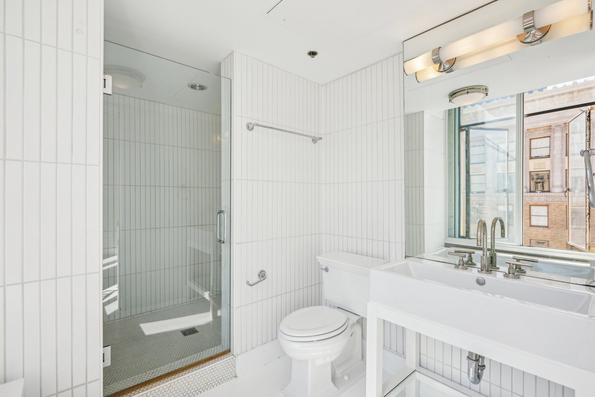 Building Photo - 6253 Hollywood Blvd