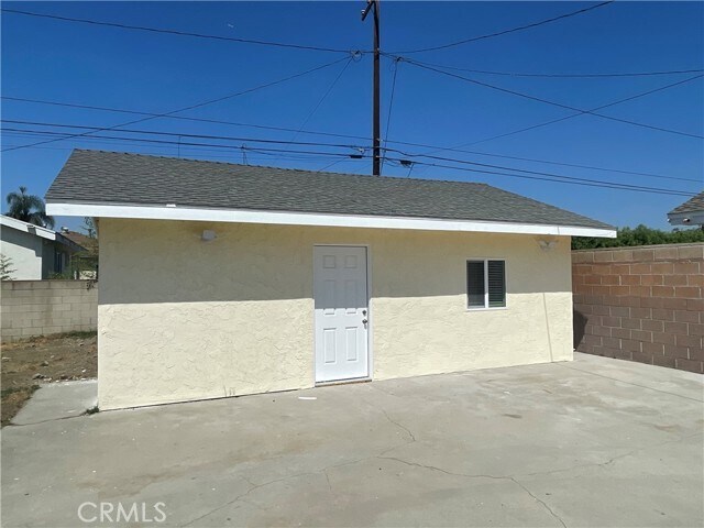 Building Photo - 18023 Grayland Ave