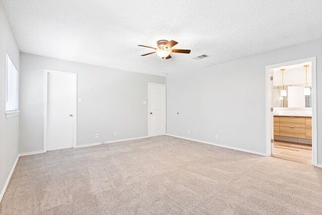 Building Photo - 7705 Autumn Bluff