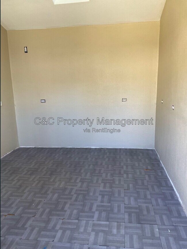 Building Photo - 314 Arreba St