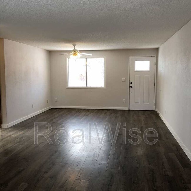 Building Photo - 2960 SW 23rd St