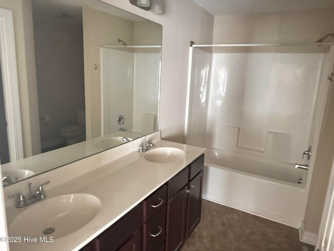 Building Photo - 2232 Brookville Dr