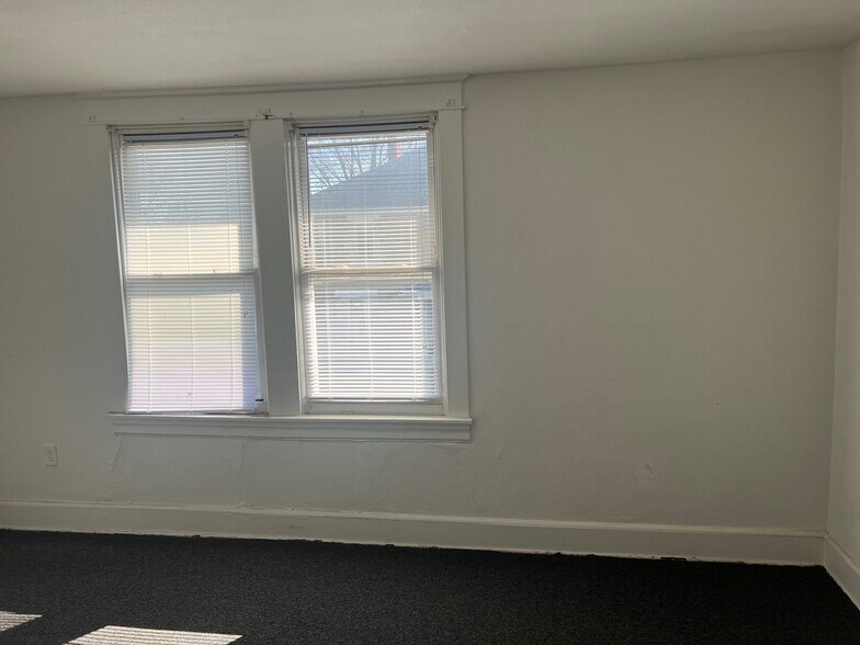 Building Photo - 4509 Ritchie Hwy