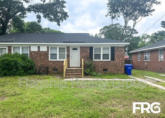 Building Photo - 113 Stancill Dr