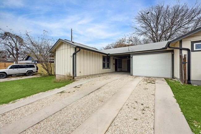 Primary Photo - 5300 McCandless Street