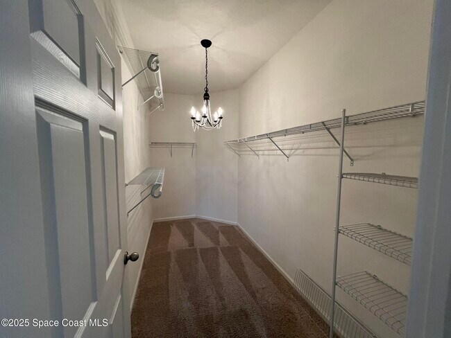 Building Photo - 620 Remington Green Dr SE