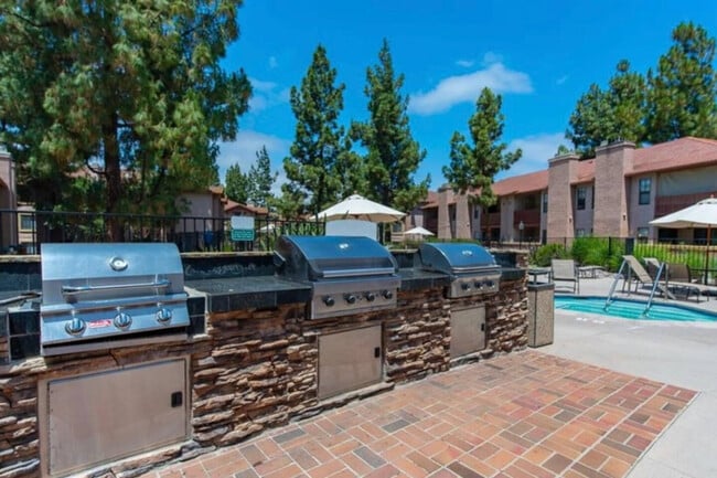 Building Photo - 12067 Alta Carmel Ct