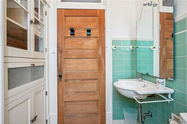 Building Photo - 4301 Iberville St