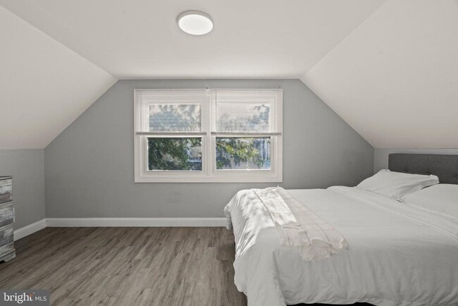 Building Photo - 124 Pennypacker Dr