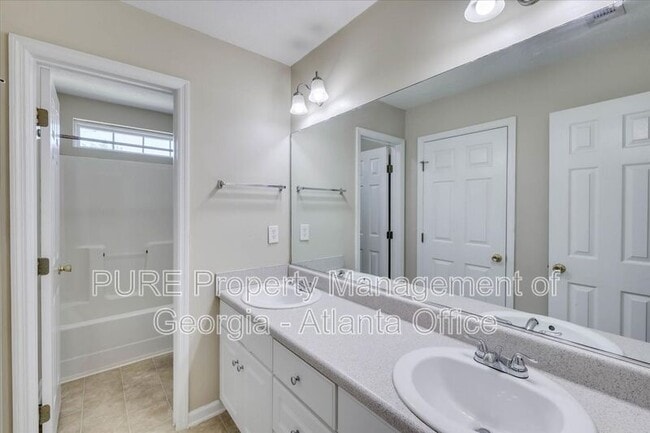 Building Photo - 1507 Cedar Hill Trail