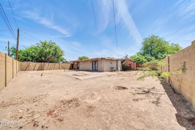 Building Photo - 4548 N 29th Ave