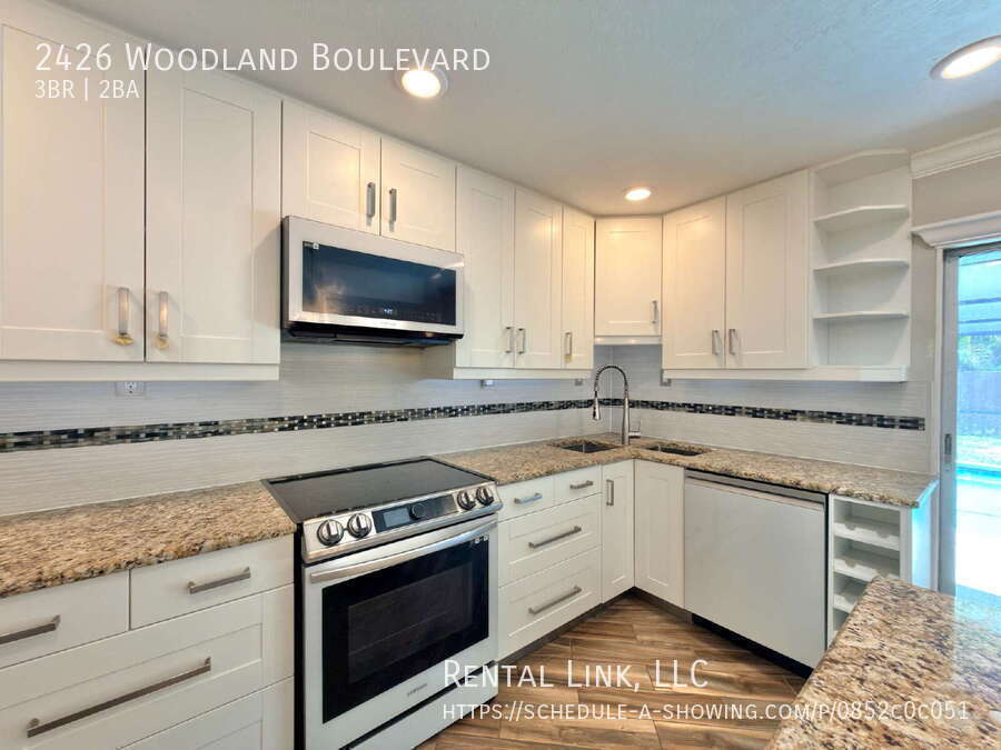 Building Photo - 2426 Woodland Blvd