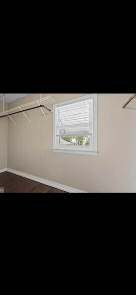 Building Photo - 125 N 4th St